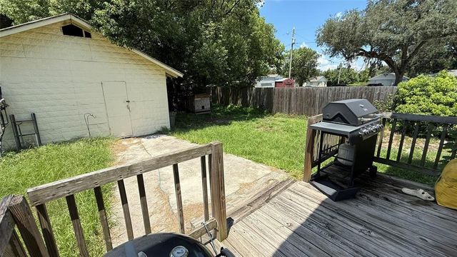 5527 9TH STREET, Zephyrhills, FL 33542