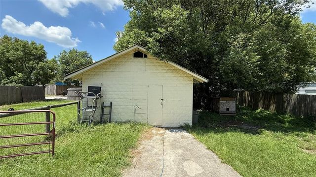 5527 9TH STREET, Zephyrhills, FL 33542