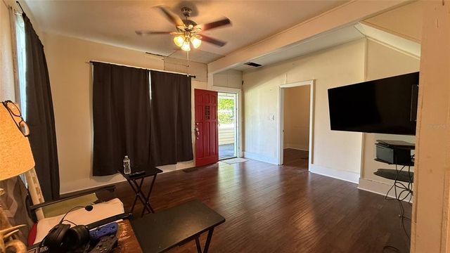 5527 9TH STREET, Zephyrhills, FL 33542