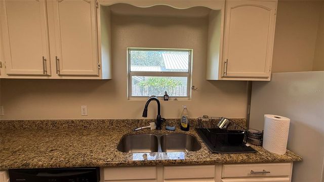 5527 9TH STREET, Zephyrhills, FL 33542