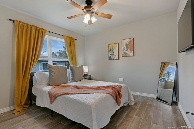 652 CANYON BEND, Canyon Lake, TX 78133