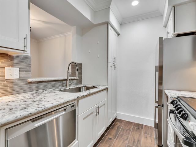 3402 Garrott Street 1, Houston, TX 77006