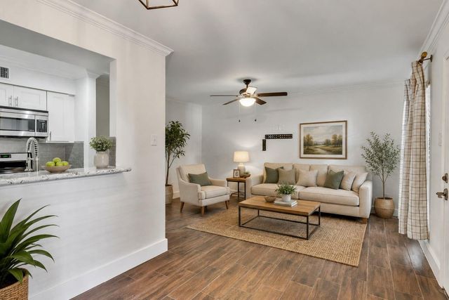 3402 Garrott Street 1, Houston, TX 77006