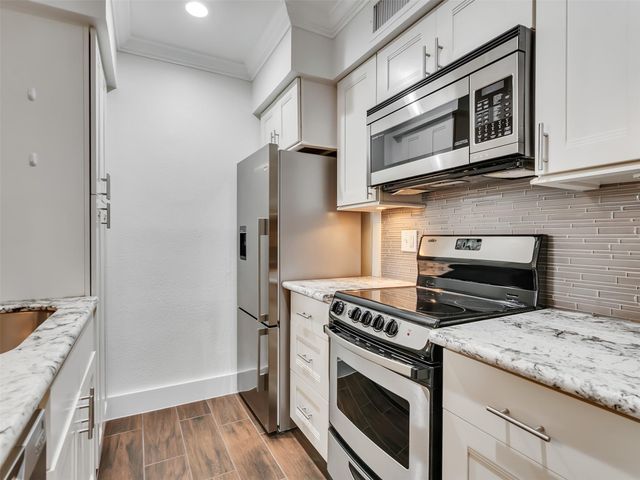 3402 Garrott Street 1, Houston, TX 77006