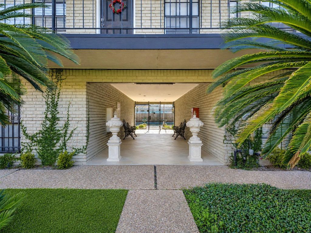 3402 Garrott Street 1, Houston, TX 77006