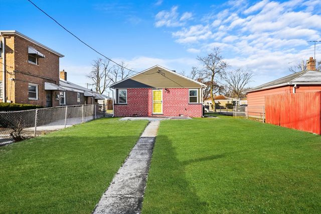 12629 S Throop Street, Calumet Park, IL 60827