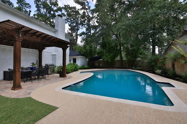 6402 Allentown Drive, Spring, TX 77389