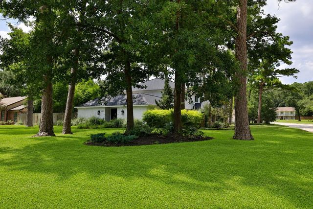 6402 Allentown Drive, Spring, TX 77389