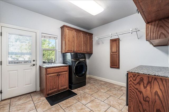 3500 Wellspring DR, Bee Cave, TX 78738