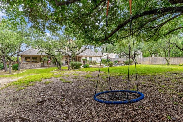 3500 Wellspring DR, Bee Cave, TX 78738
