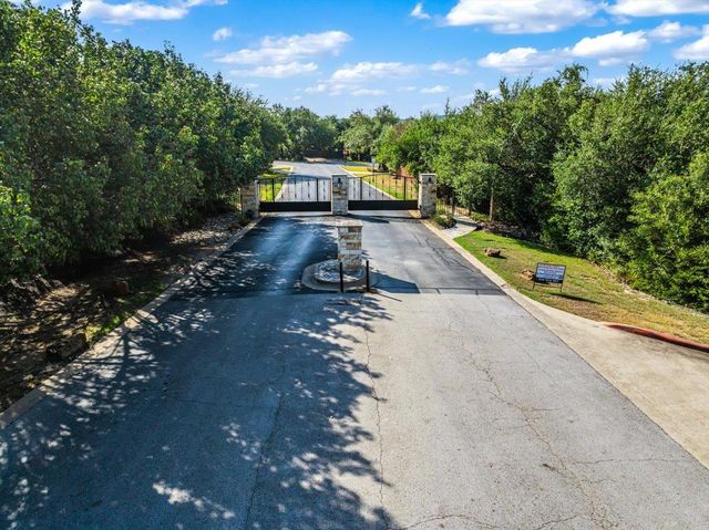 3500 Wellspring DR, Bee Cave, TX 78738