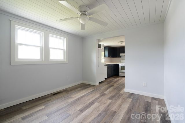 250 Oakdale Street, Brevard, NC 28712