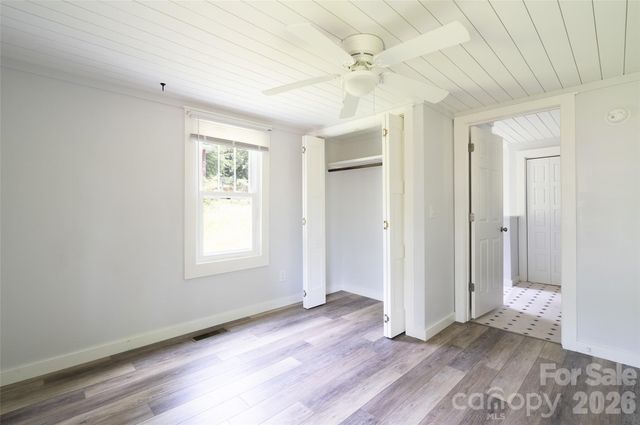 250 Oakdale Street, Brevard, NC 28712