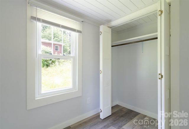 250 Oakdale Street, Brevard, NC 28712