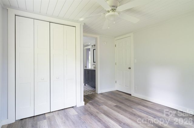 250 Oakdale Street, Brevard, NC 28712