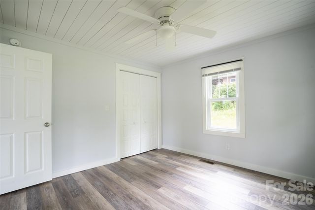 250 Oakdale Street, Brevard, NC 28712