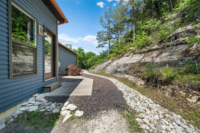 7 Seclusion Woods, Festus, MO 63028
