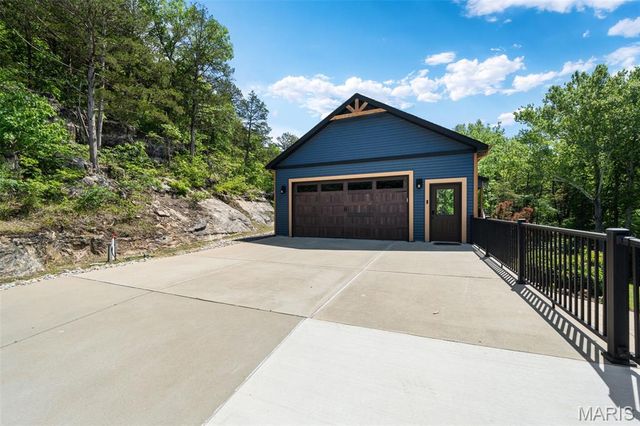 7 Seclusion Woods, Festus, MO 63028