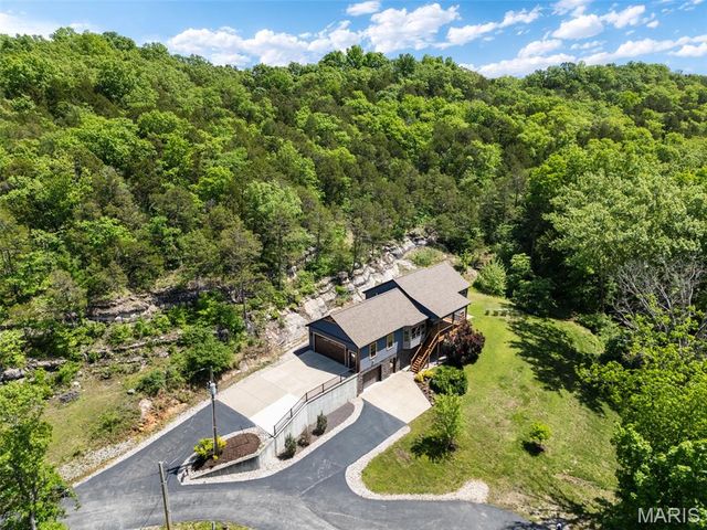 7 Seclusion Woods, Festus, MO 63028