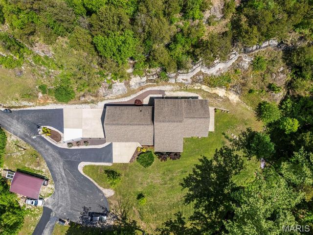 7 Seclusion Woods, Festus, MO 63028