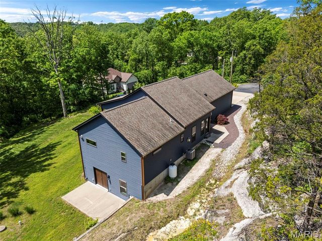 7 Seclusion Woods, Festus, MO 63028