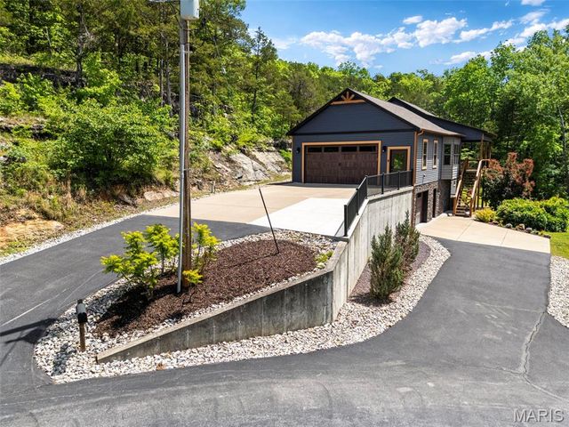 7 Seclusion Woods, Festus, MO 63028