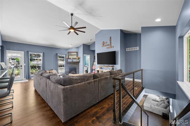 7 Seclusion Woods, Festus, MO 63028