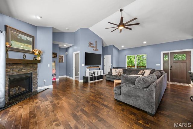 7 Seclusion Woods, Festus, MO 63028