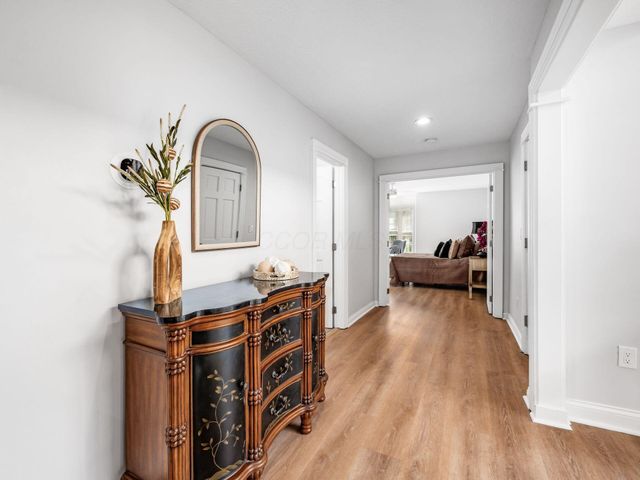 8610 Craigston Court, Dublin, OH 43017