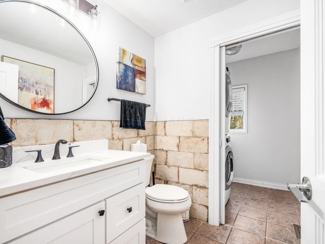 8610 Craigston Court, Dublin, OH 43017