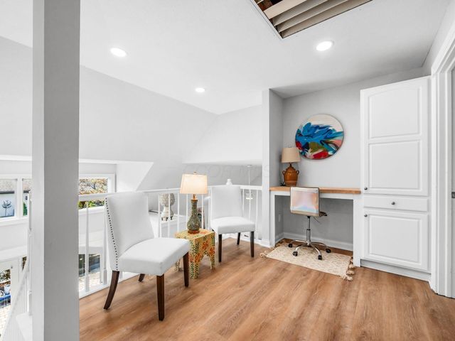 8610 Craigston Court, Dublin, OH 43017