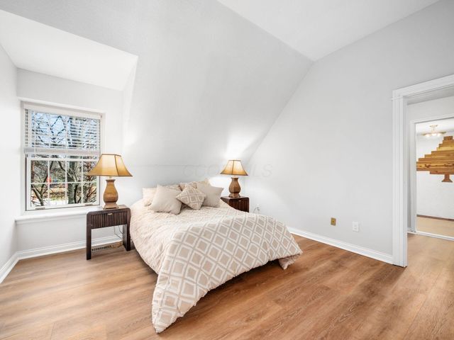 8610 Craigston Court, Dublin, OH 43017