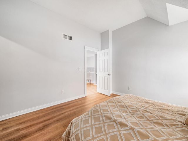 8610 Craigston Court, Dublin, OH 43017