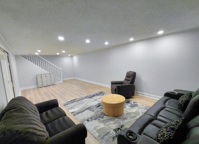 8610 Craigston Court, Dublin, OH 43017