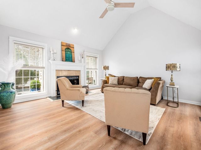 8610 Craigston Court, Dublin, OH 43017