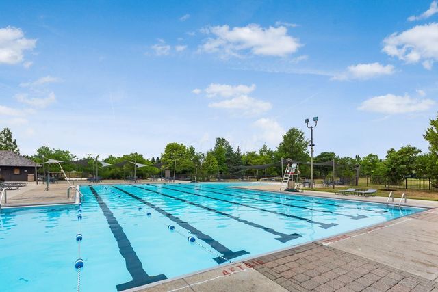 8610 Craigston Court, Dublin, OH 43017