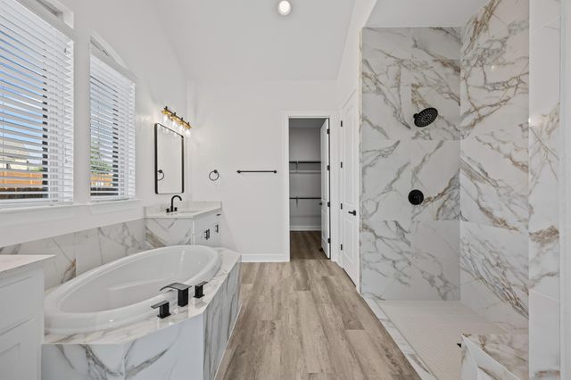 162 Topaz CIR, Dripping Springs, TX 78620