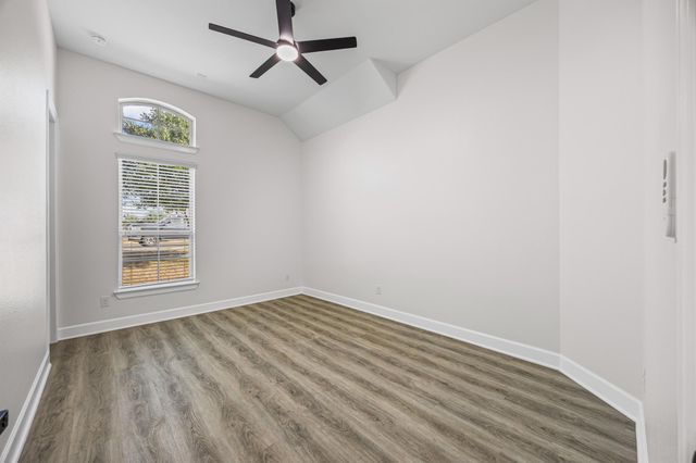 162 Topaz CIR, Dripping Springs, TX 78620