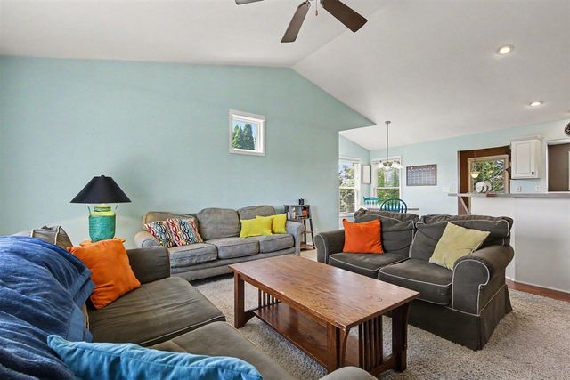 10264 Summerwood Drive, Zeeland, MI 49464