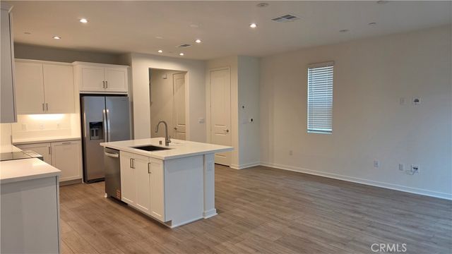 6333 Sierra Vista Lane, Fontana, CA 92336