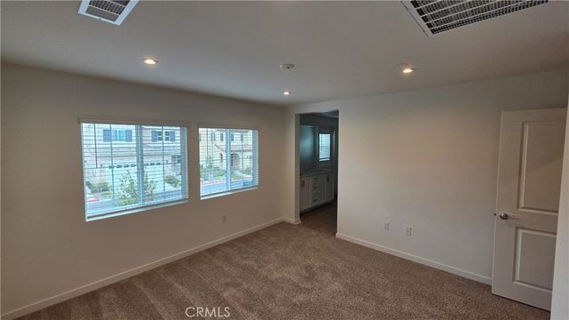 6333 Sierra Vista Lane, Fontana, CA 92336