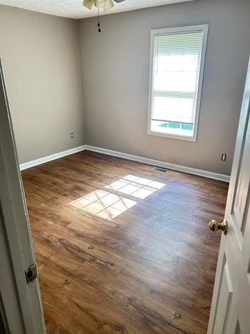 1149 Granite Lane, Loganville, GA 30052