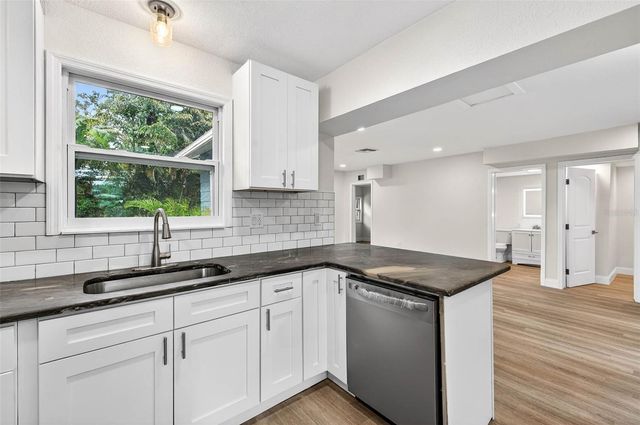 5182 25TH AVENUE S, Gulfport, FL 33707