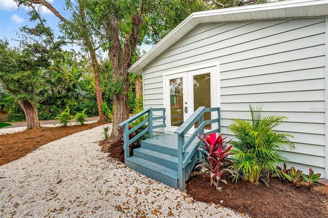 5182 25TH AVENUE S, Gulfport, FL 33707