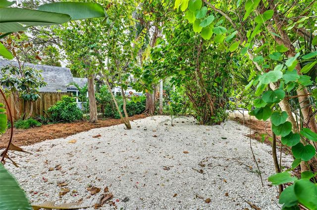 5182 25TH AVENUE S, Gulfport, FL 33707