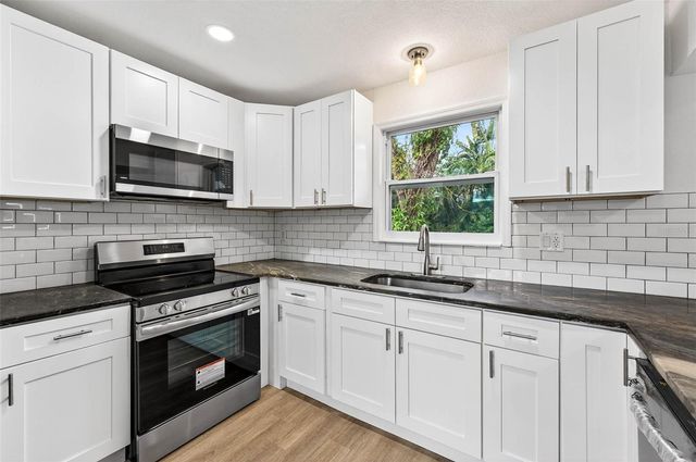 5182 25TH AVENUE S, Gulfport, FL 33707