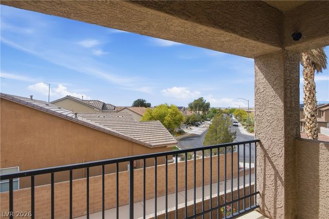 897 Via Del Tramonto Street, Henderson, NV 89011