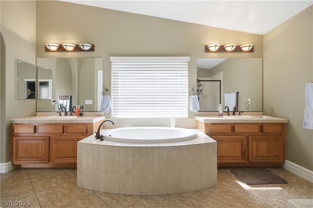 897 Via Del Tramonto Street, Henderson, NV 89011