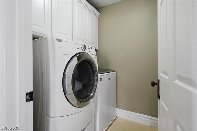 897 Via Del Tramonto Street, Henderson, NV 89011