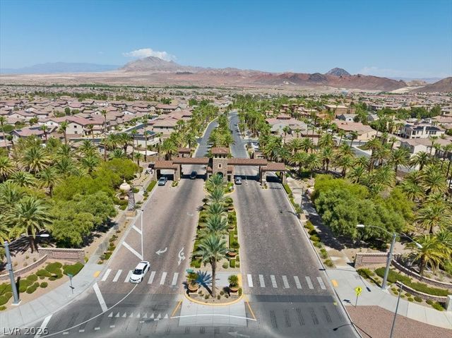 897 Via Del Tramonto Street, Henderson, NV 89011